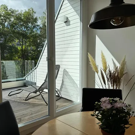 公寓 Nooqa - Living Collection - Parkplatz, Smart Tv, Kueche, Voll Ausgestattet 杜伊斯堡