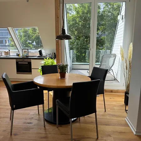 公寓 Nooqa - Living Collection - Parkplatz, Smart Tv, Kueche, Voll Ausgestattet 杜伊斯堡